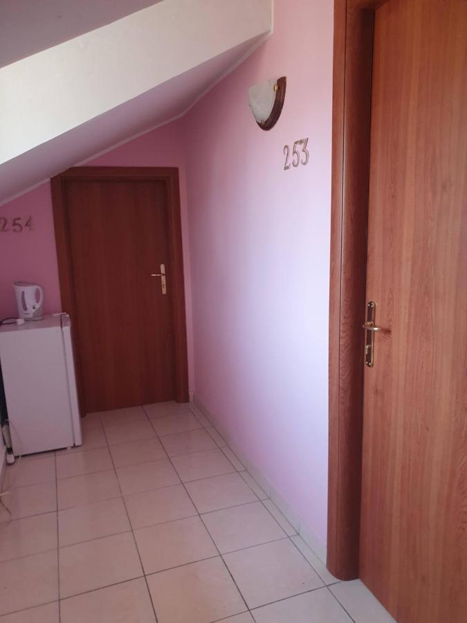 Royal Palace Gate Hotel San Nicola La Strada Kültér fotó
