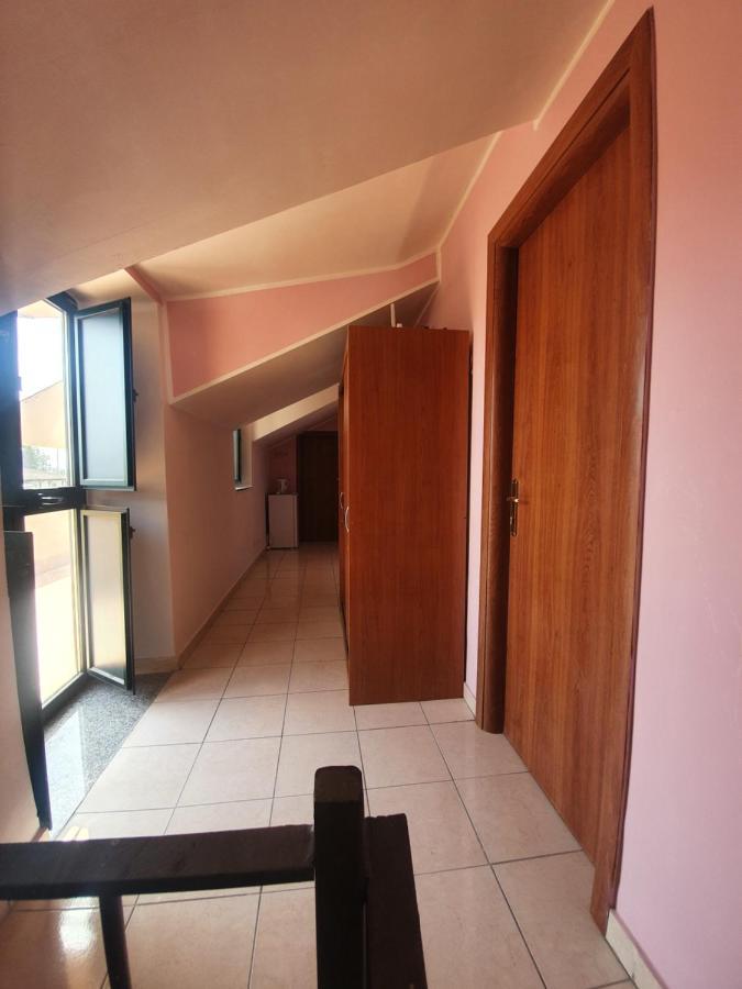 Royal Palace Gate Hotel San Nicola La Strada Kültér fotó